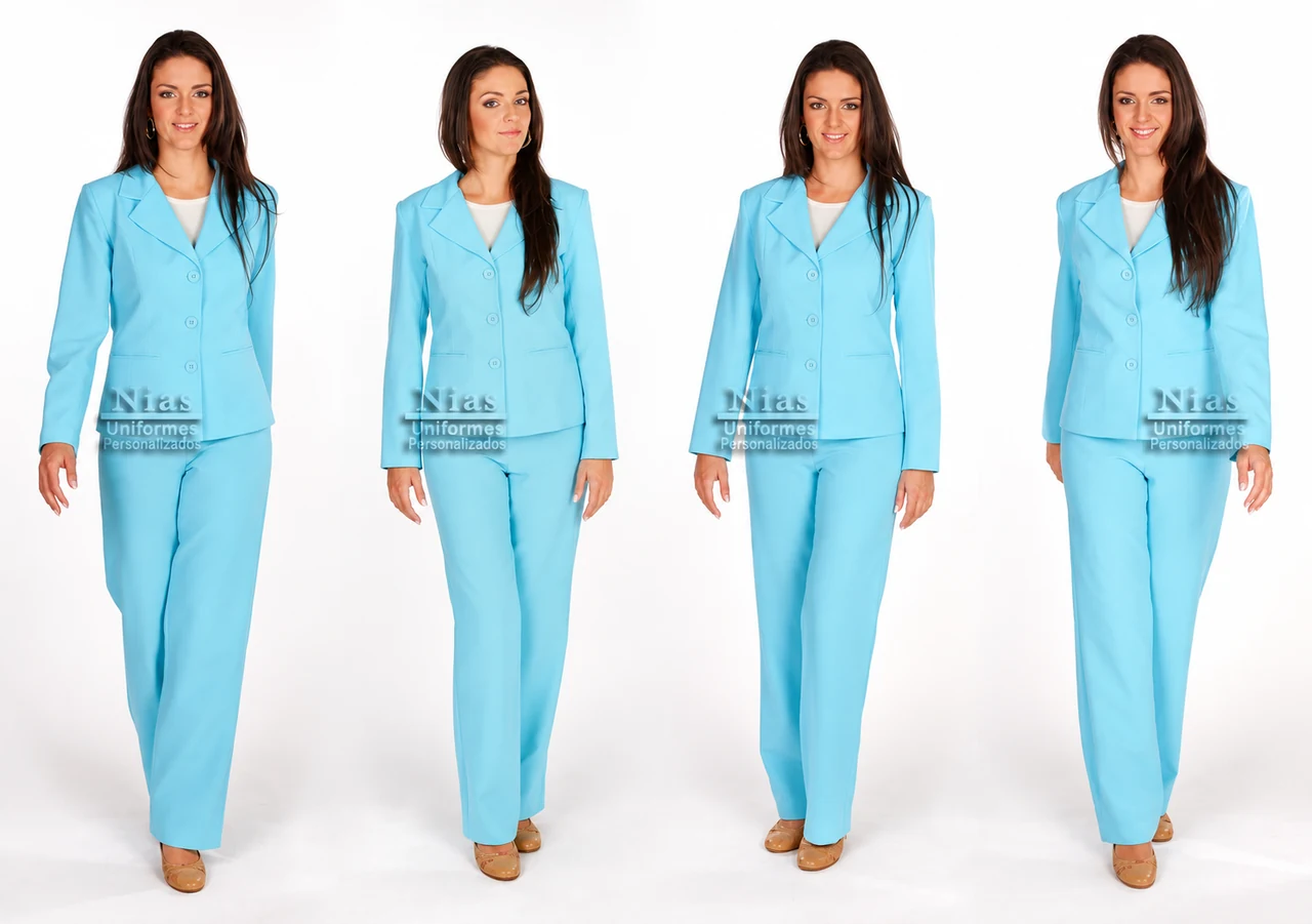 Uniforme executivo feminino azul-claro: blazer e calça